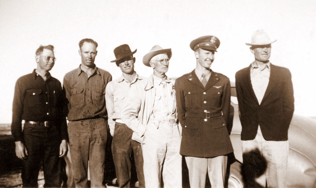 George, Herman, Roland, Grosspapa, Marion, and Ewald, November 9, 1942